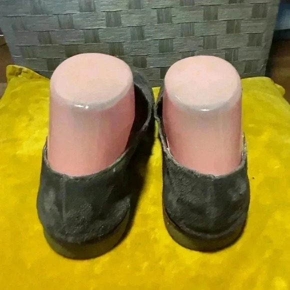 Dolce Vita Gray Suede Leather Slip On Flats, 7.5 - Picture 3 of 6